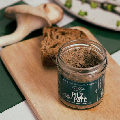 Fungi Feeds Pilz Pate 5